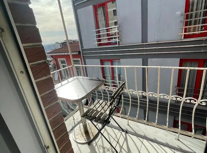 Taksim Rain Aparthotel 4*